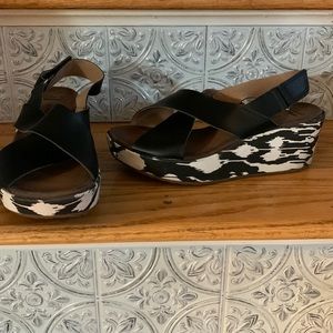 Clarks size 7, soft cushion, wedge sandals. Mint condition. Black/white zebra.